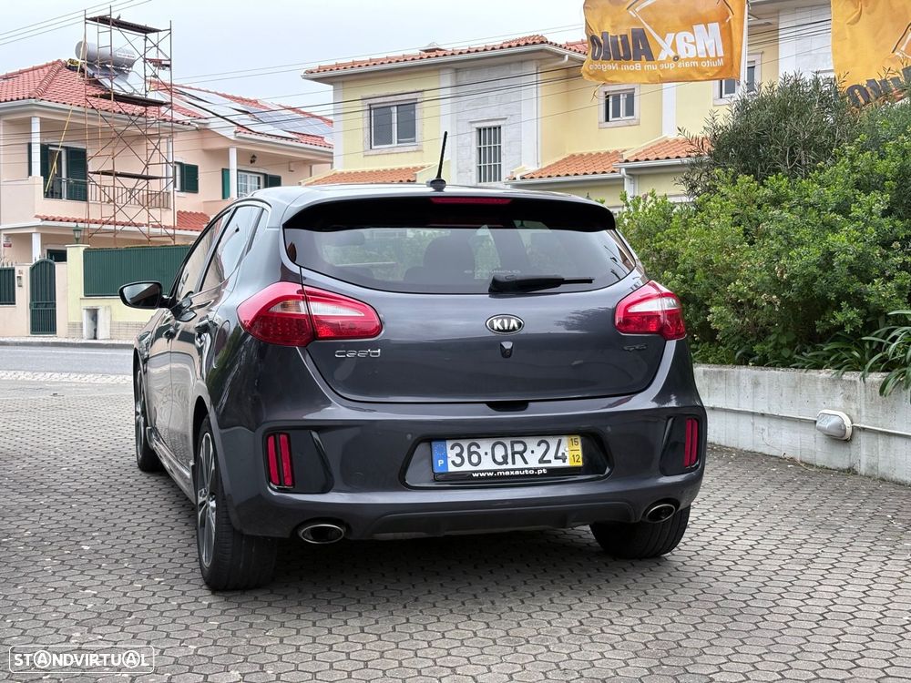 Kia Ceed 1.6 CRDi GT Line - 25
