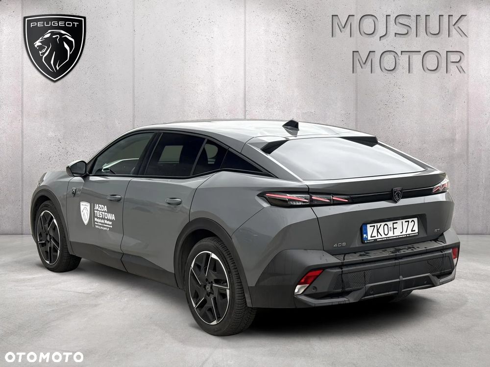 Peugeot 408 - 4