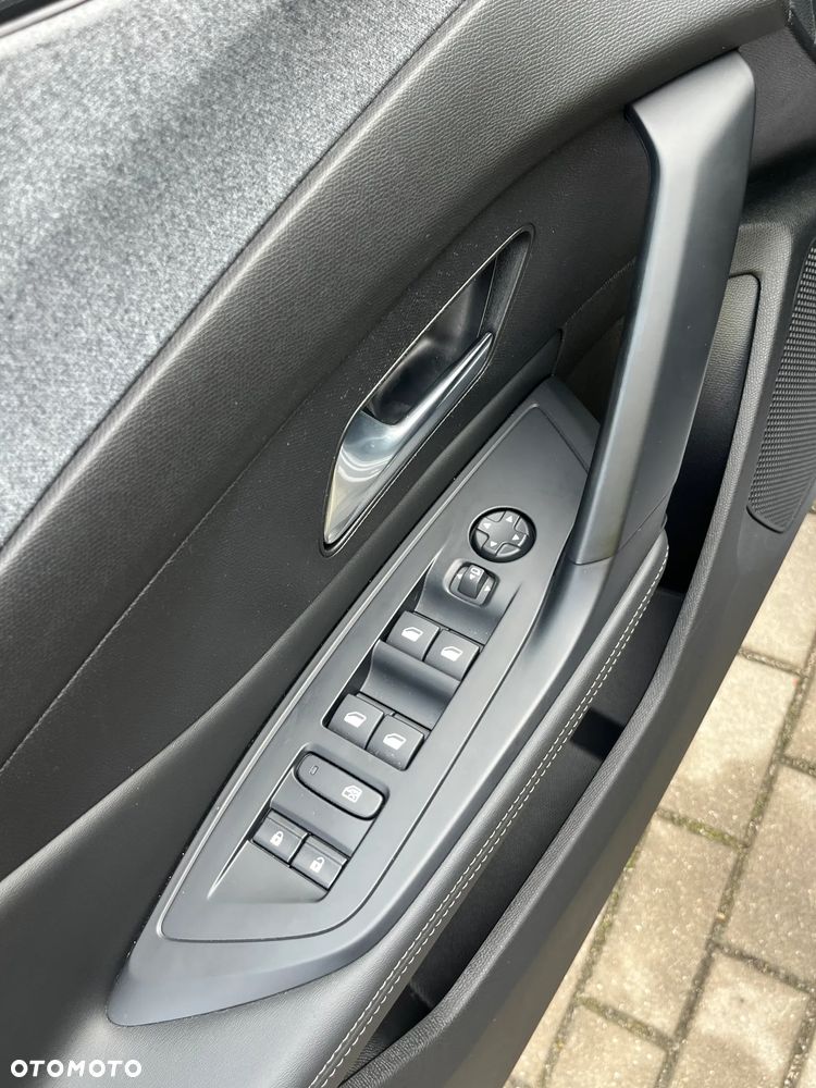 Peugeot 308 1.2 PureTech Allure Pack S&S - 10