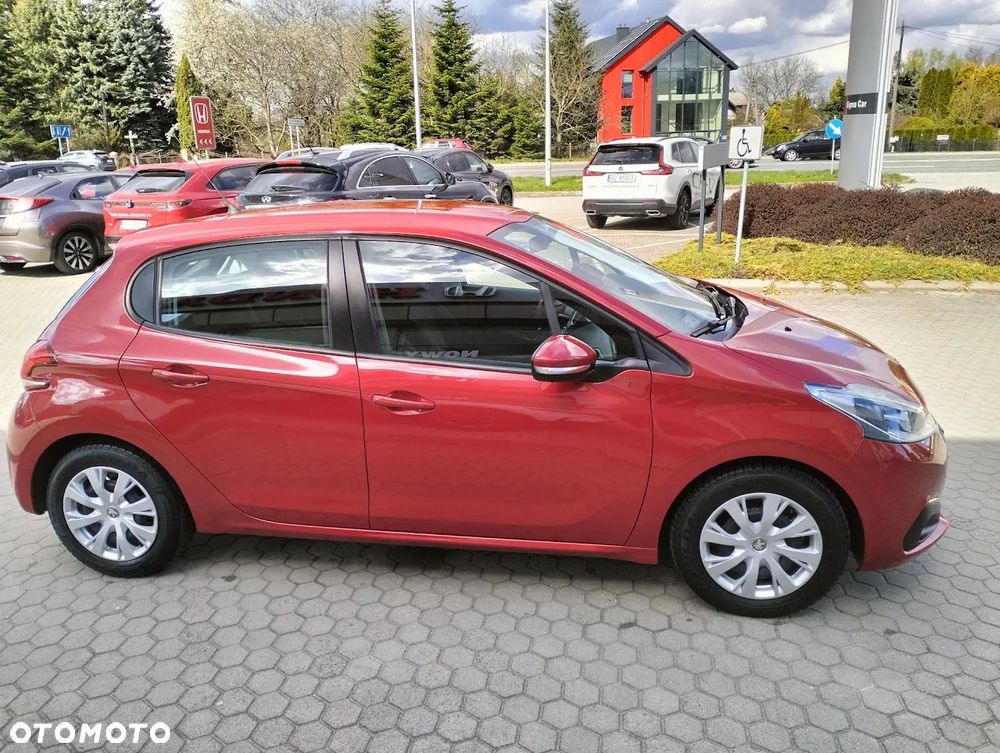 Peugeot 208 1.2 PureTech Active - 5