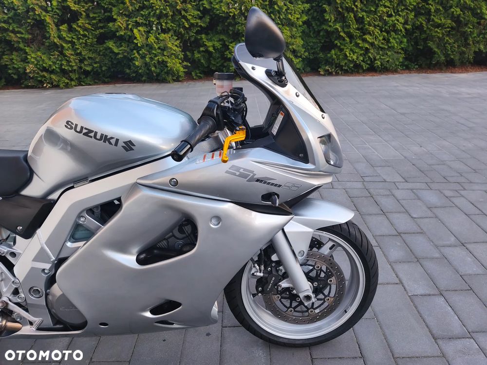Suzuki SV - 10