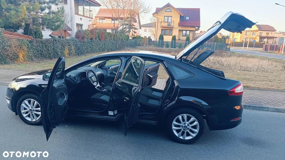 Ford Mondeo 1.6 TDCi Champions Edition - 12