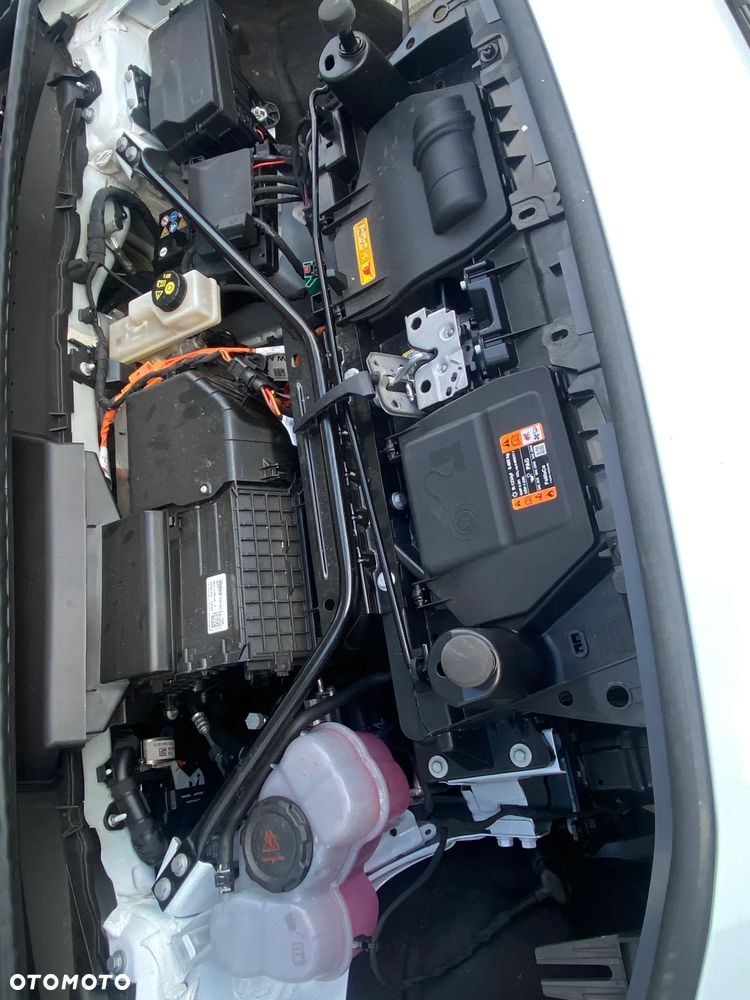 Ford Explorer Elektromotor mit Extended Range RWD 77kWh - 14