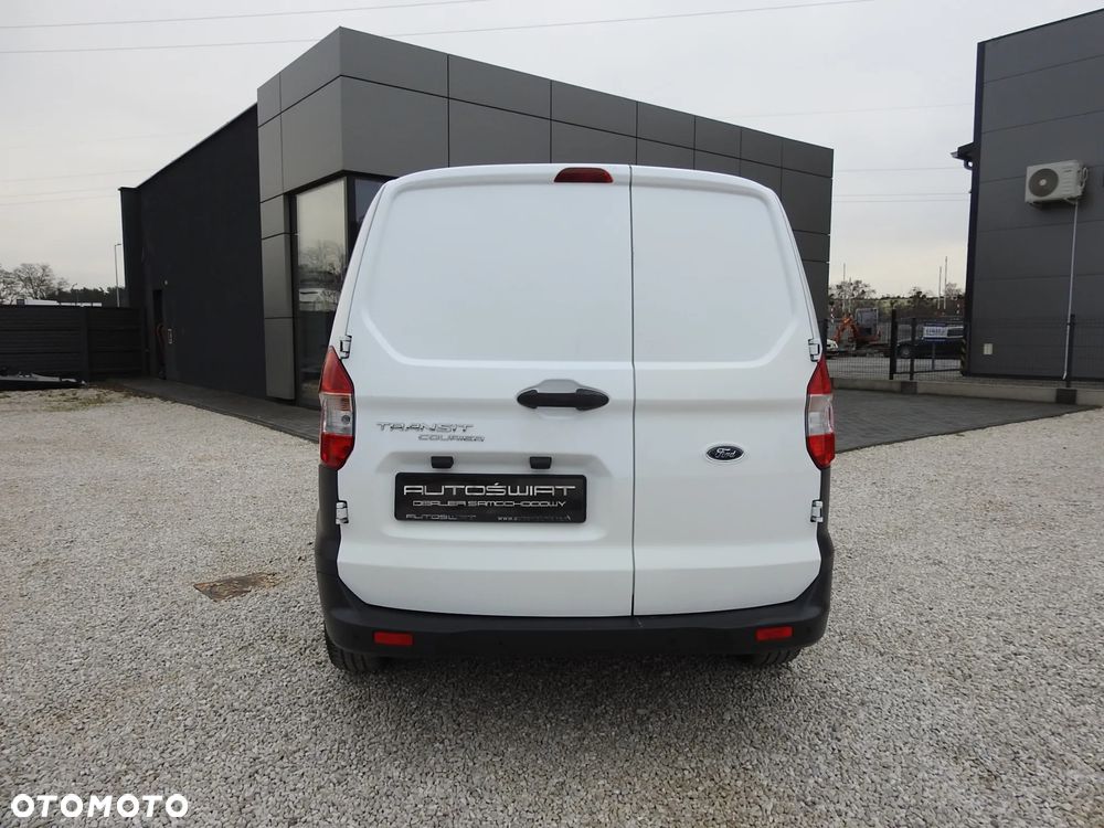 Ford Transit Courier - 5