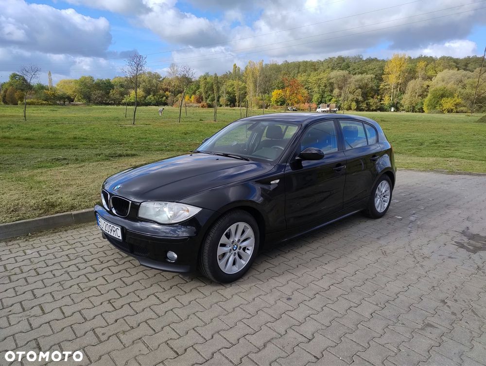 BMW 118 I 2006 photo 2