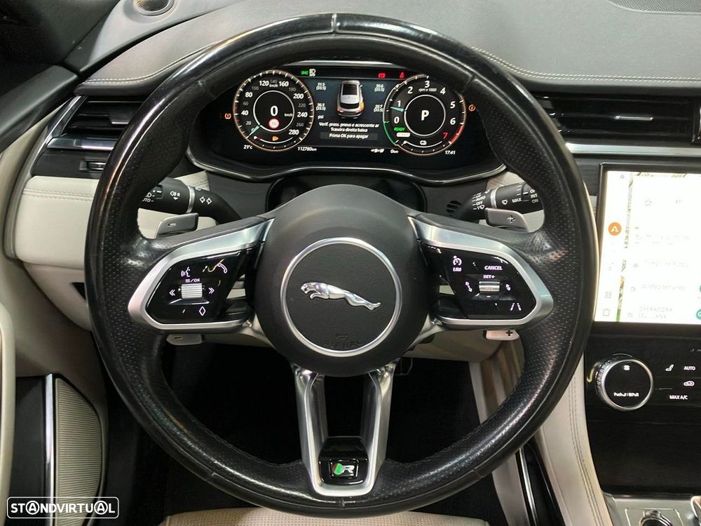 Jaguar F-Pace - 11