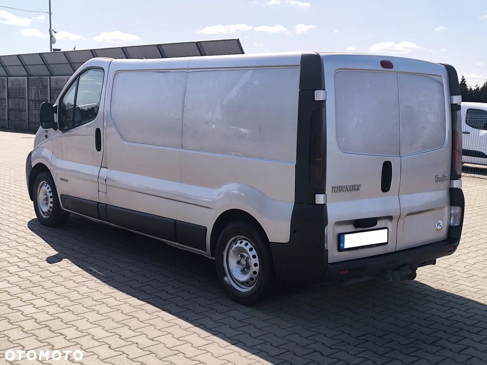 Renault trafic - 3
