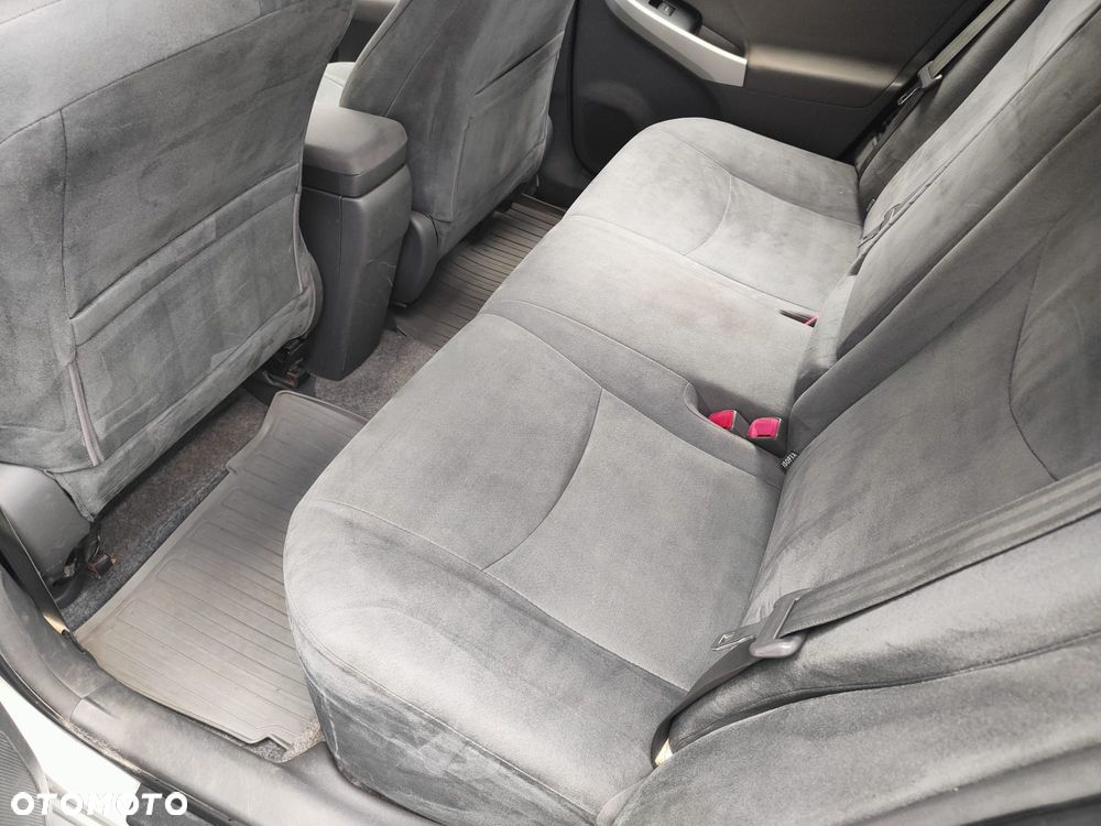 Toyota Prius - 23