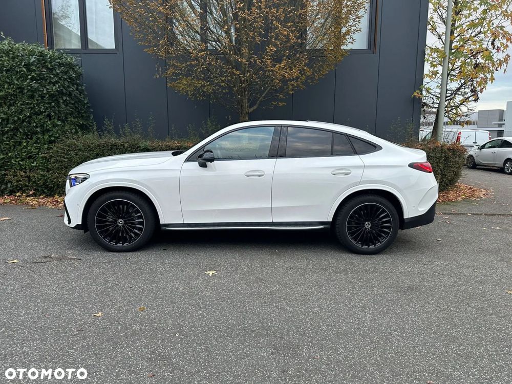 Mercedes-Benz GLC Coupe 220 d mHEV 4-Matic AMG Line - 2