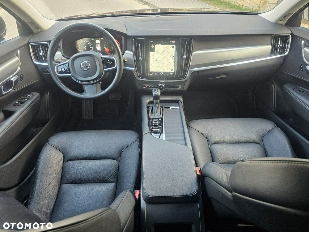Volvo V90 D4 Momentum Pro - 27