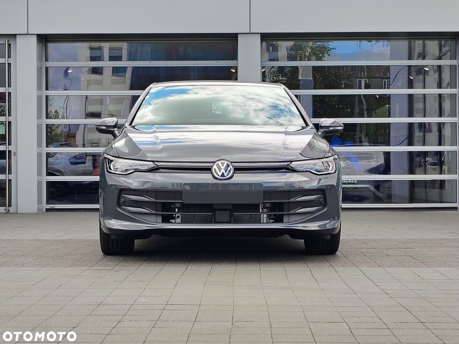 Volkswagen Golf - 2