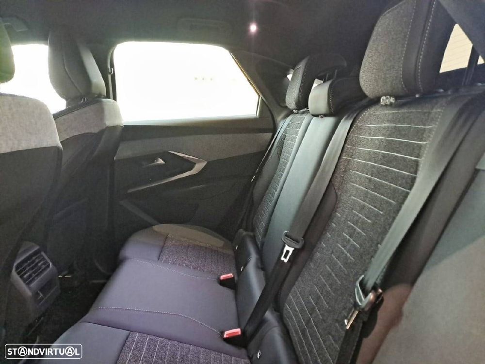 Peugeot 3008 1.2 Hybrid Allure e-DCS6 - 10