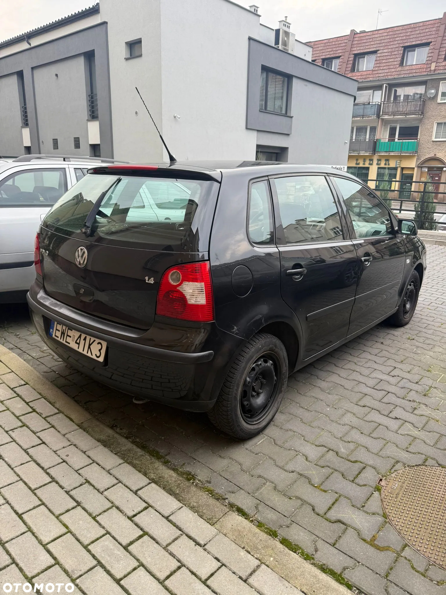 Volkswagen Polo 1.4 16V Comfortline - 3