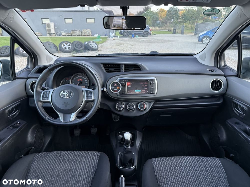 Toyota Yaris 1.33 VVT-i Edition 2014 - 24