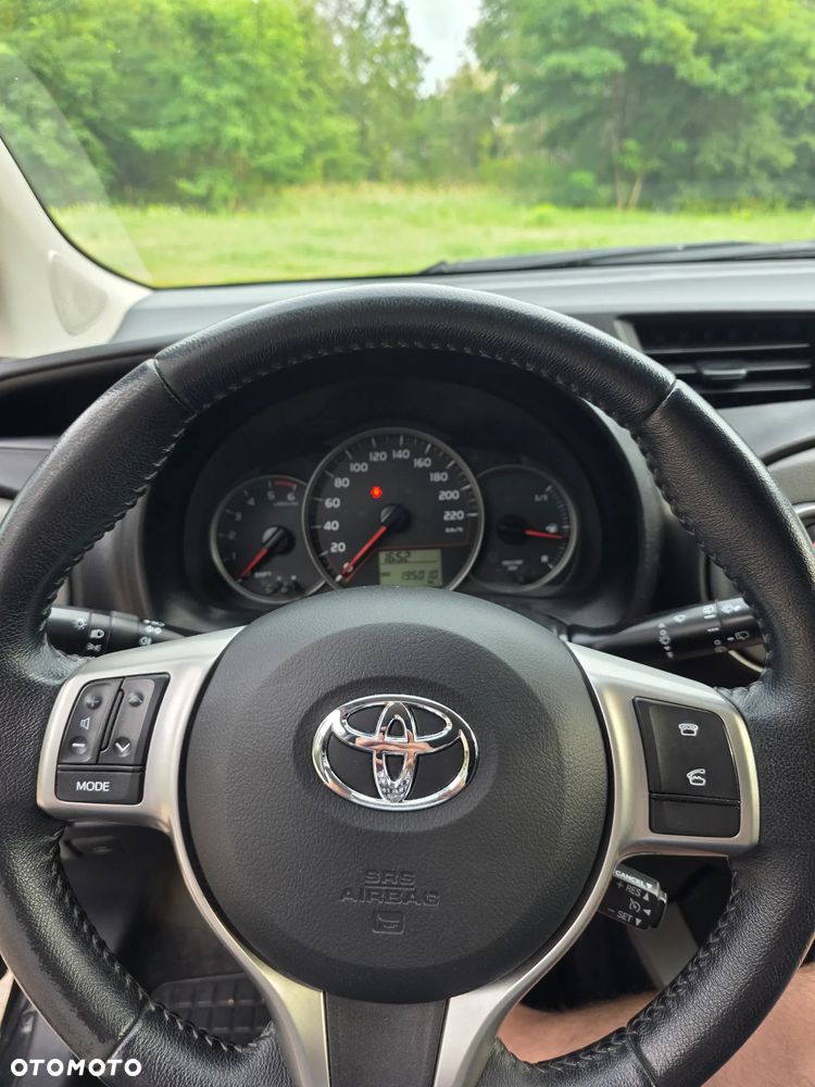 Toyota Yaris 1.4 D-4D - 10