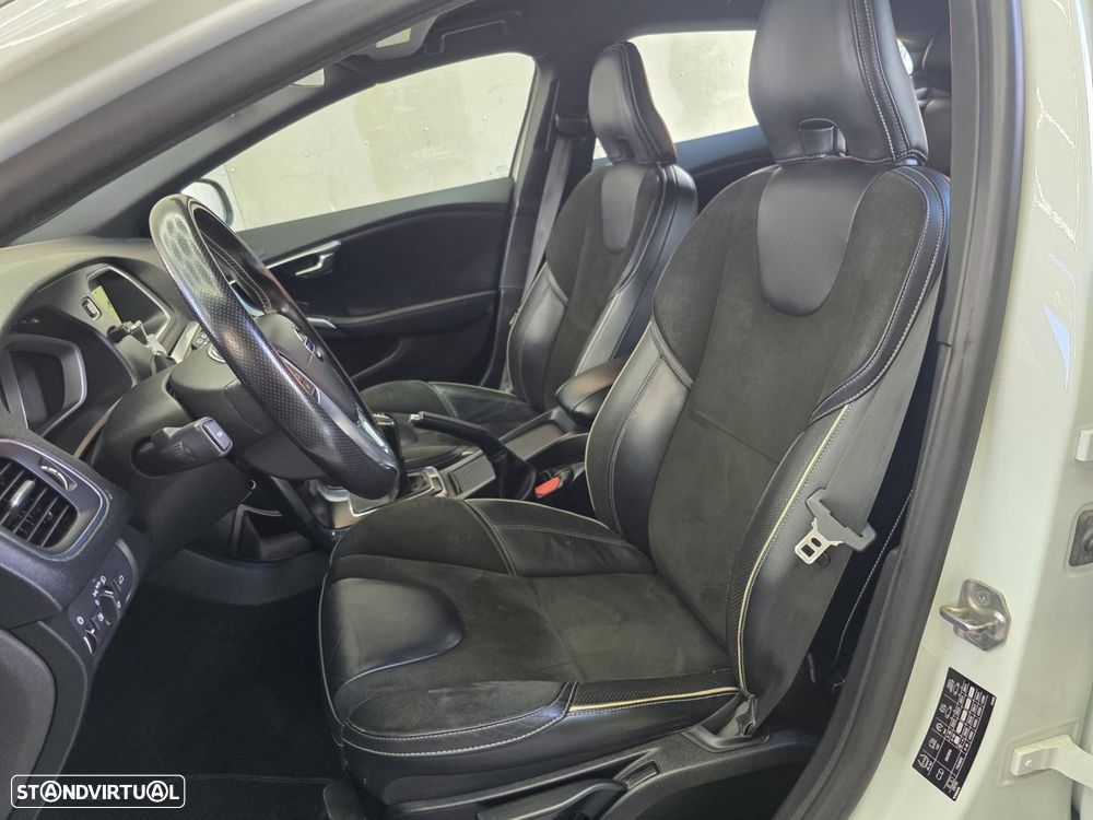 Volvo V40 2.0 D2 R-Design Momentum - 9