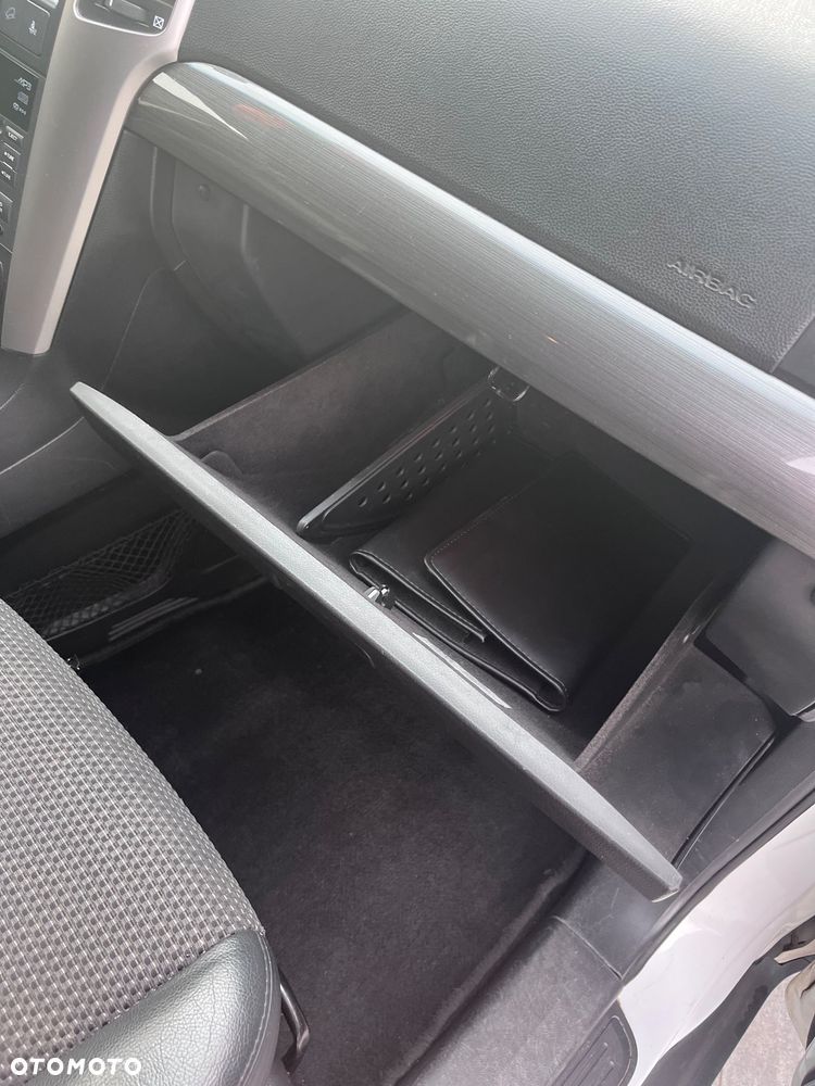 Chevrolet Captiva 2.0 2WD 7 Sitzer LS Family Edition - 16
