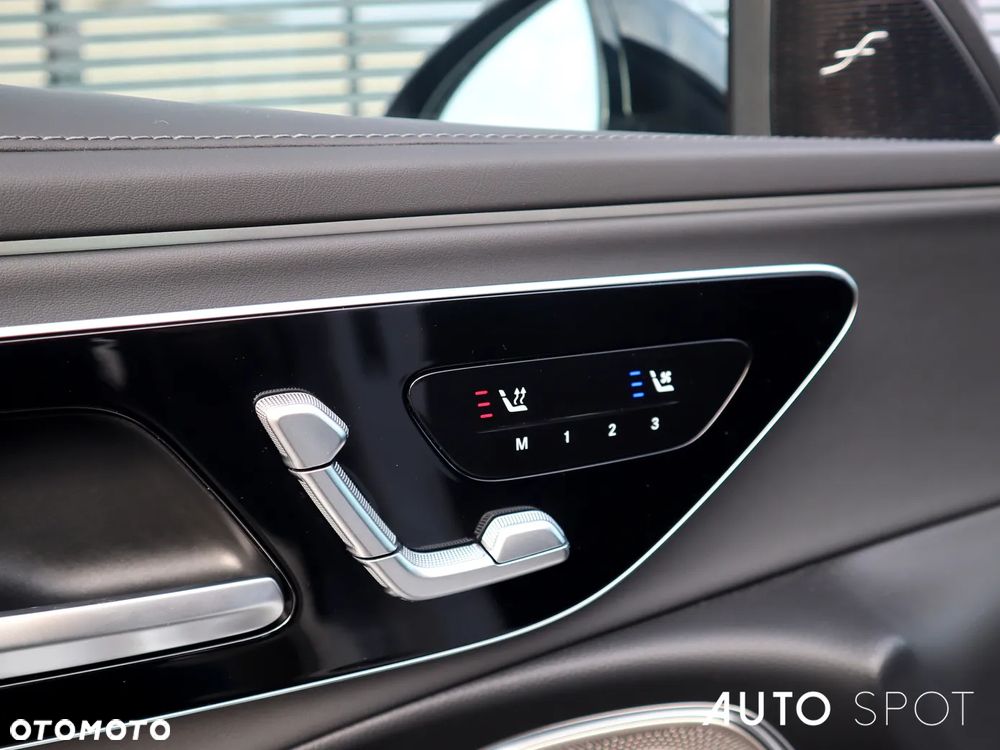 Mercedes-Benz Klasa E 450 mHEV 4-Matic AMG 9G-Tronic - 13