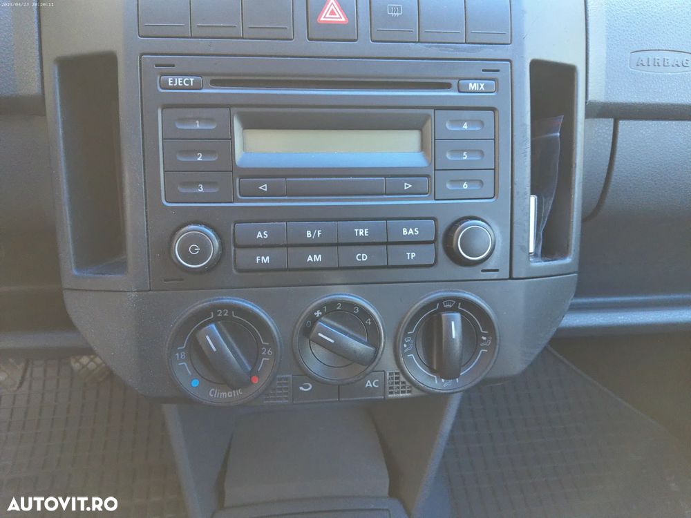 Mitsubishi Colt 1.5 Invite Edition Gold - 11