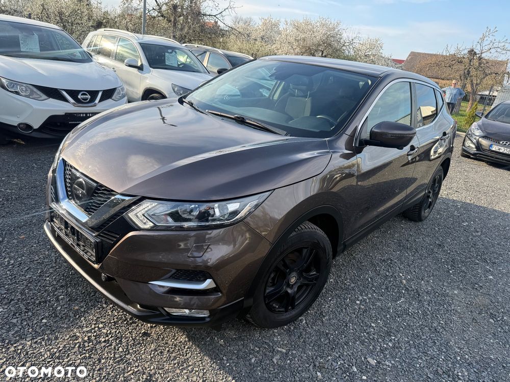 Nissan Qashqai 1.2 DIG-T 360 - 1