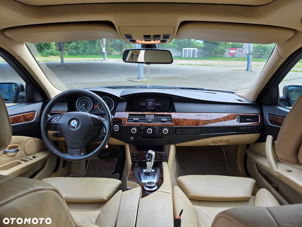 BMW Seria 5 - 23