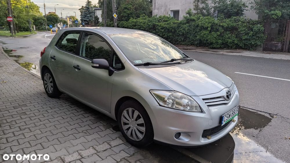 Toyota Auris 1.6 Terra - 3