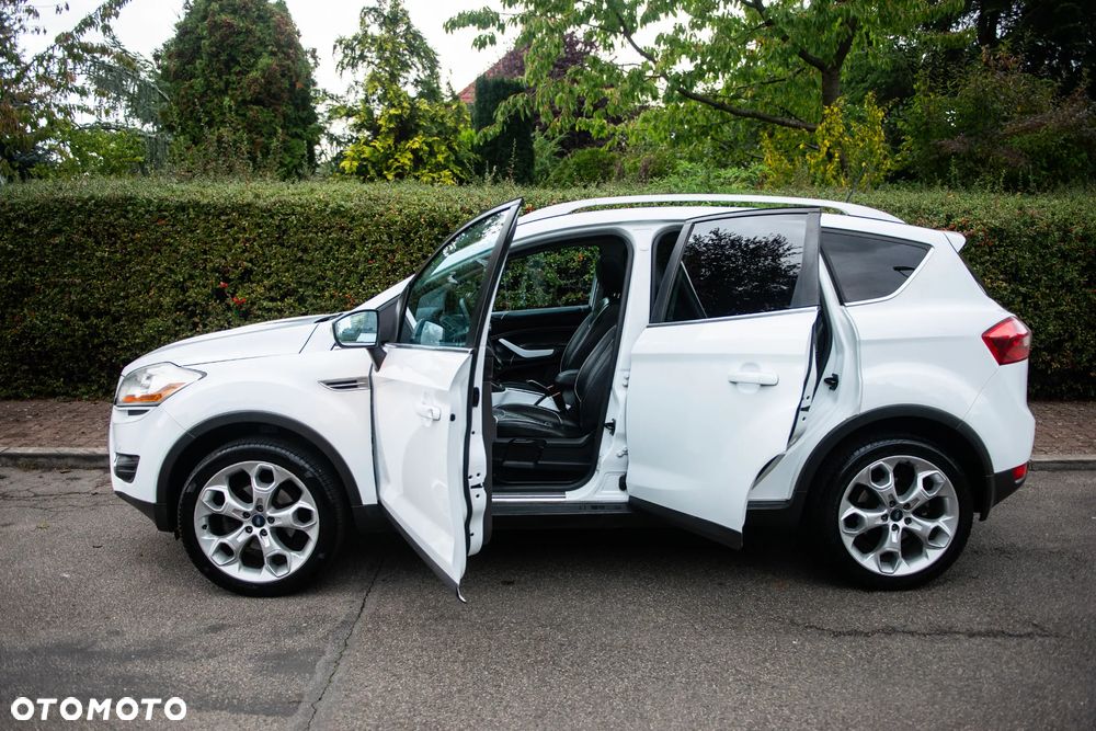 Ford Kuga 2.0 TDCi 4x4 Titanium - 9
