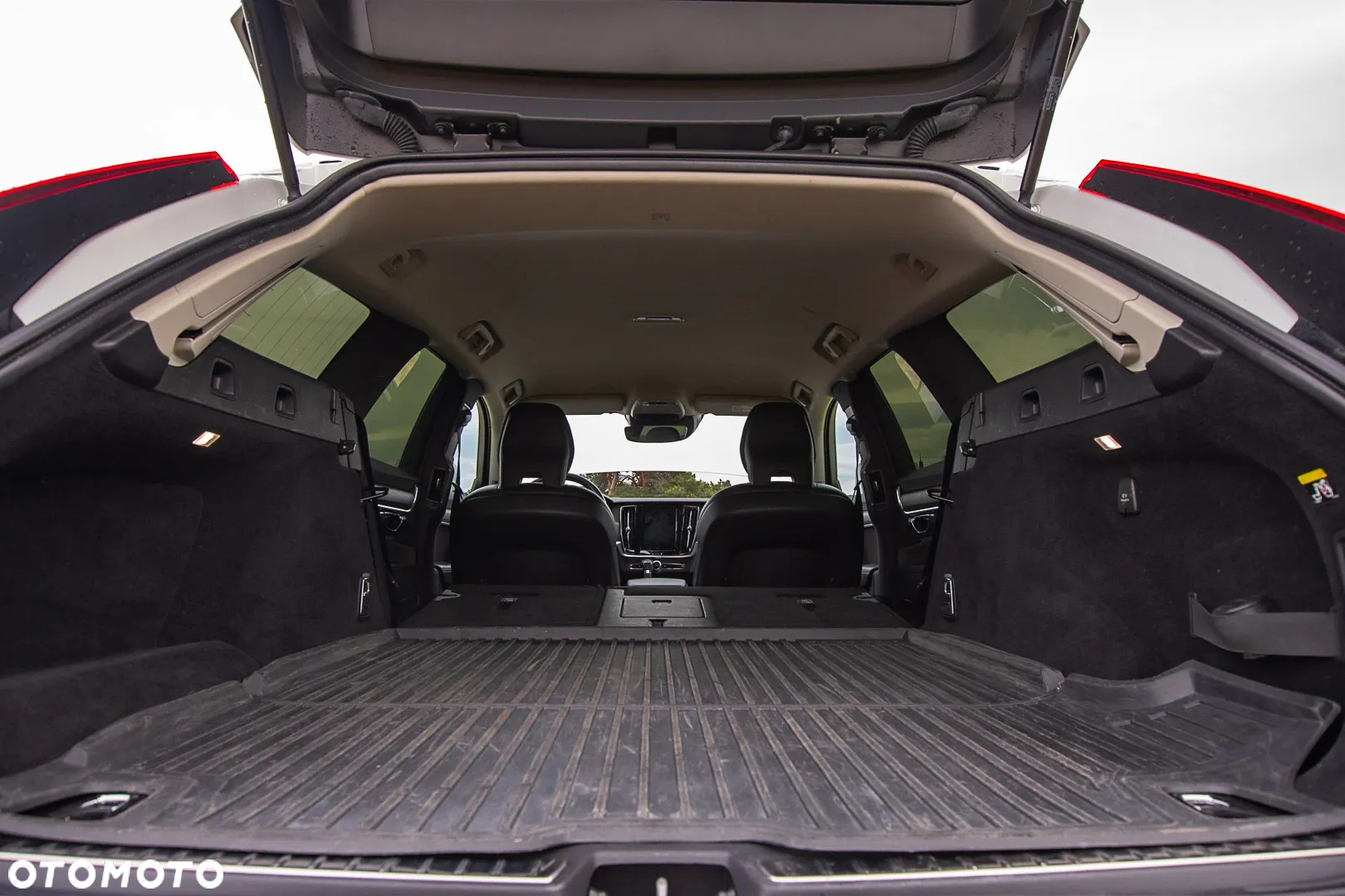 Volvo V90 Cross Country T5 AWD Geartronic - 30