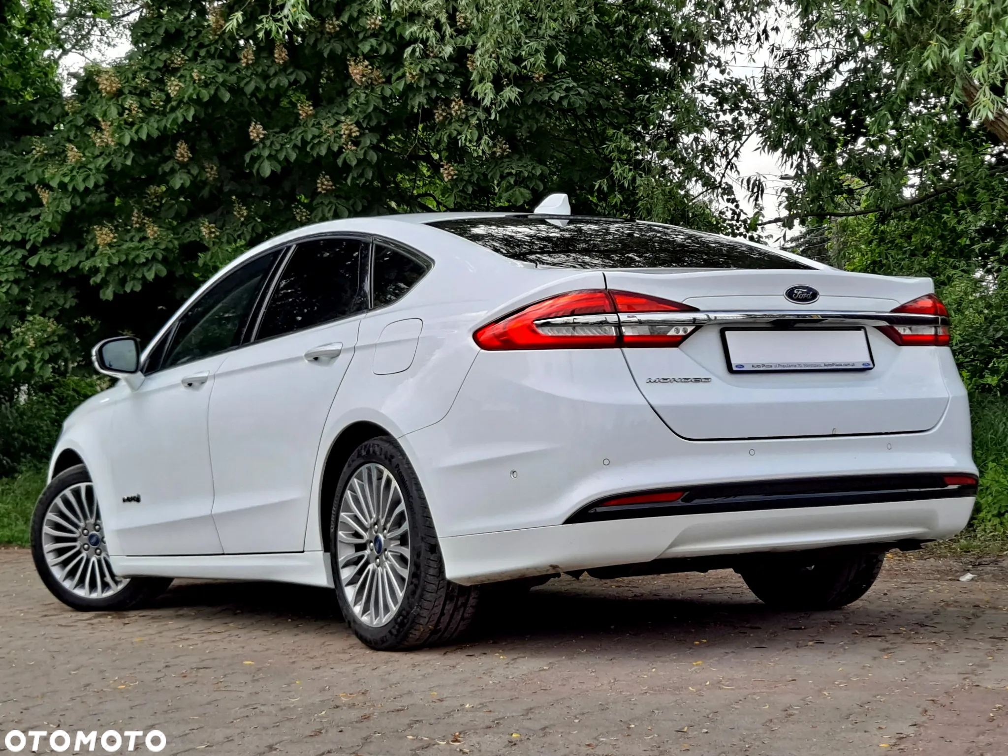 Ford Mondeo - 37