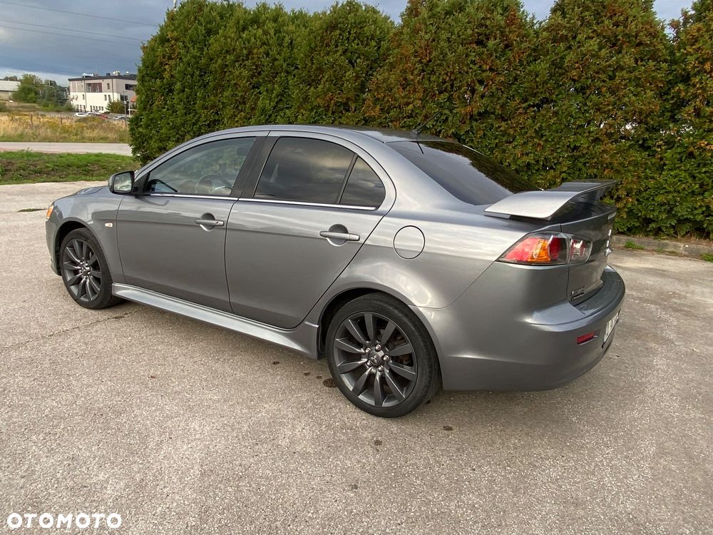 Mitsubishi Lancer - 4