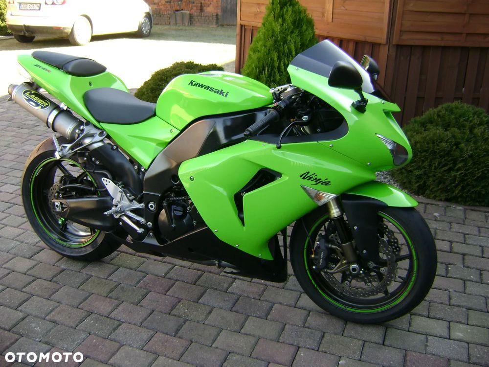 Kawasaki ZX - 16