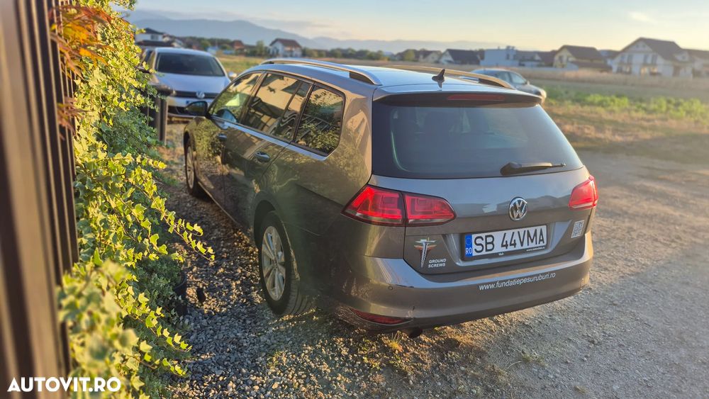 Volkswagen Golf 1.6 TDI DSG BMT Comfortline - 6