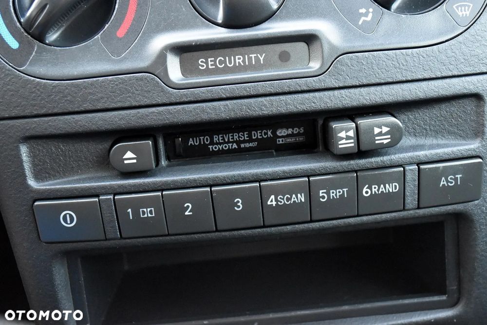 Toyota Yaris 1.0 Edition - 35
