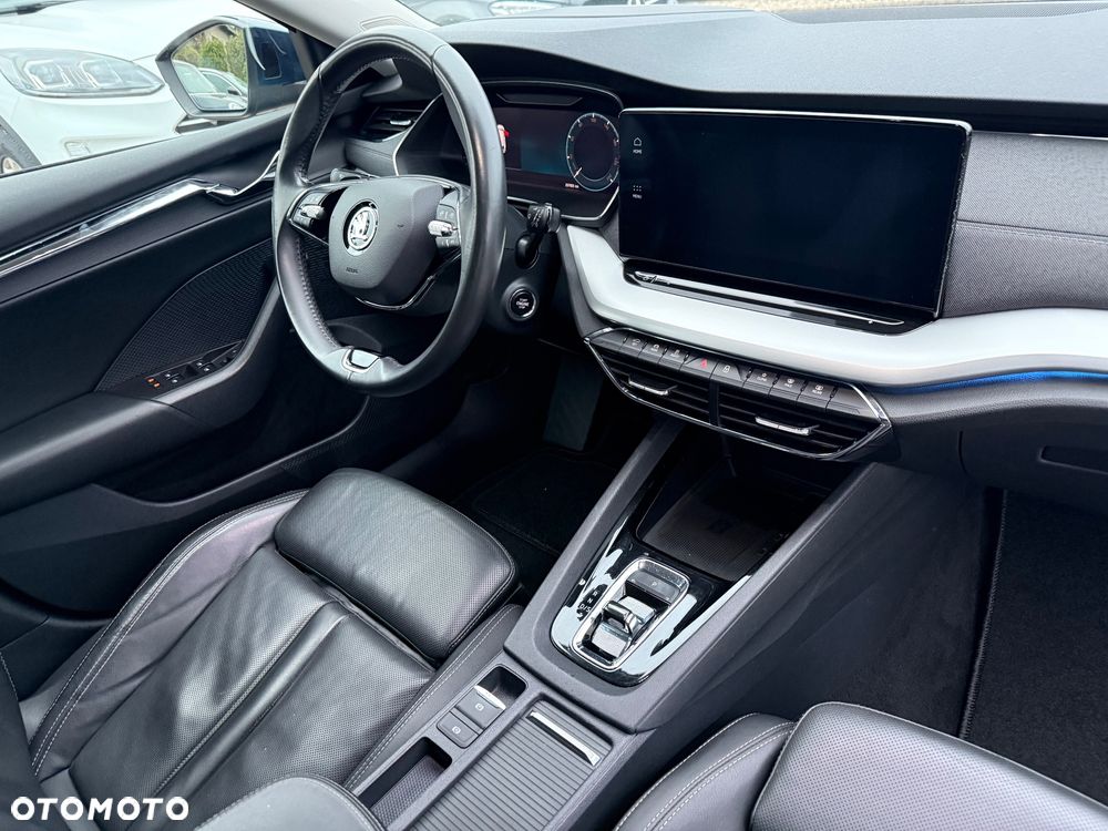 Skoda Octavia 2.0 TDI DSG Style - 24