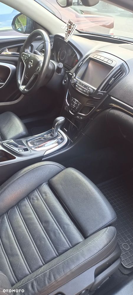 Opel Insignia 2.0 CDTI - 12