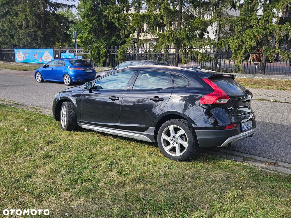 Volvo V40 D3 Momentum - 3