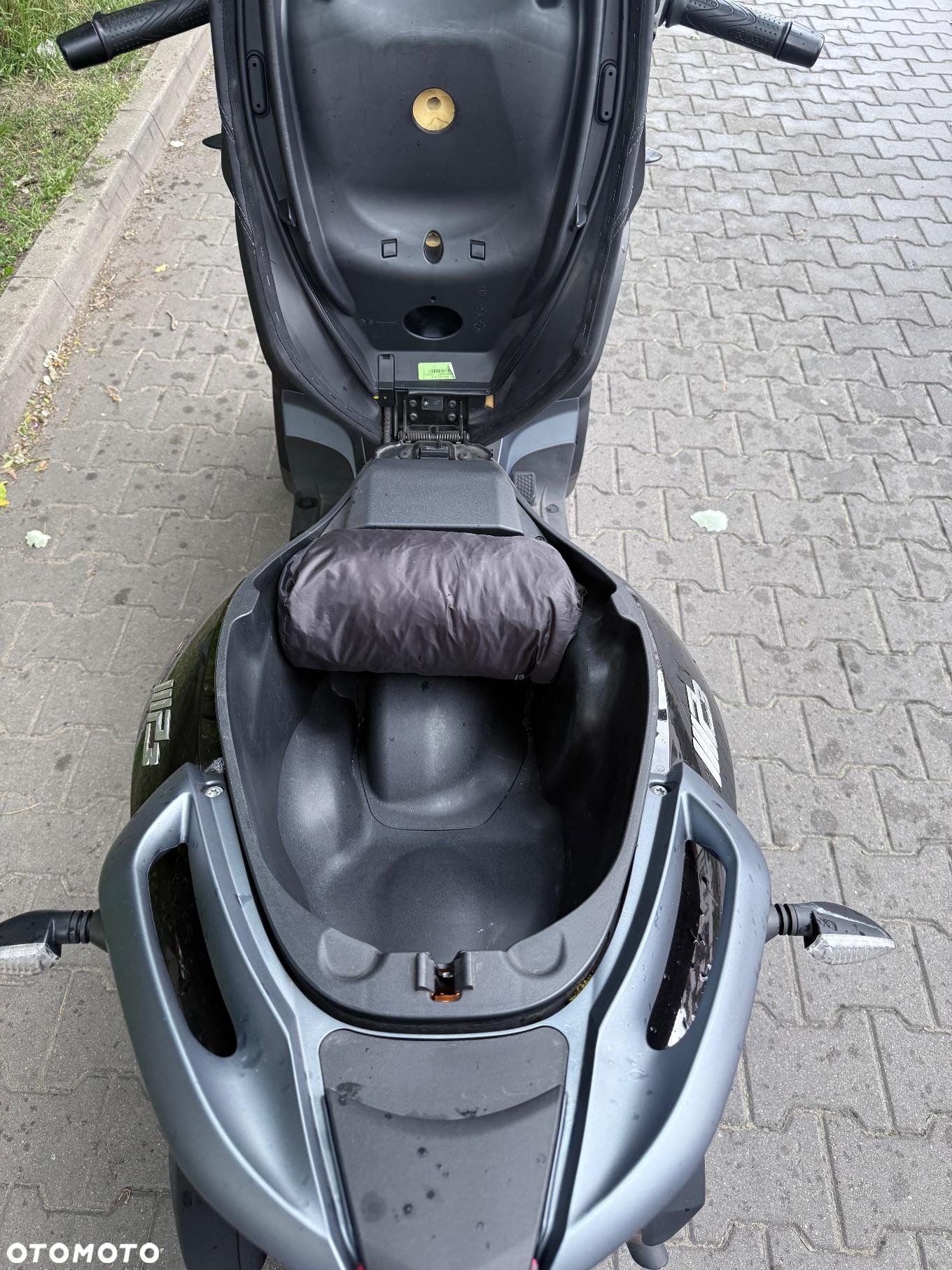 Piaggio MP-3 - 6