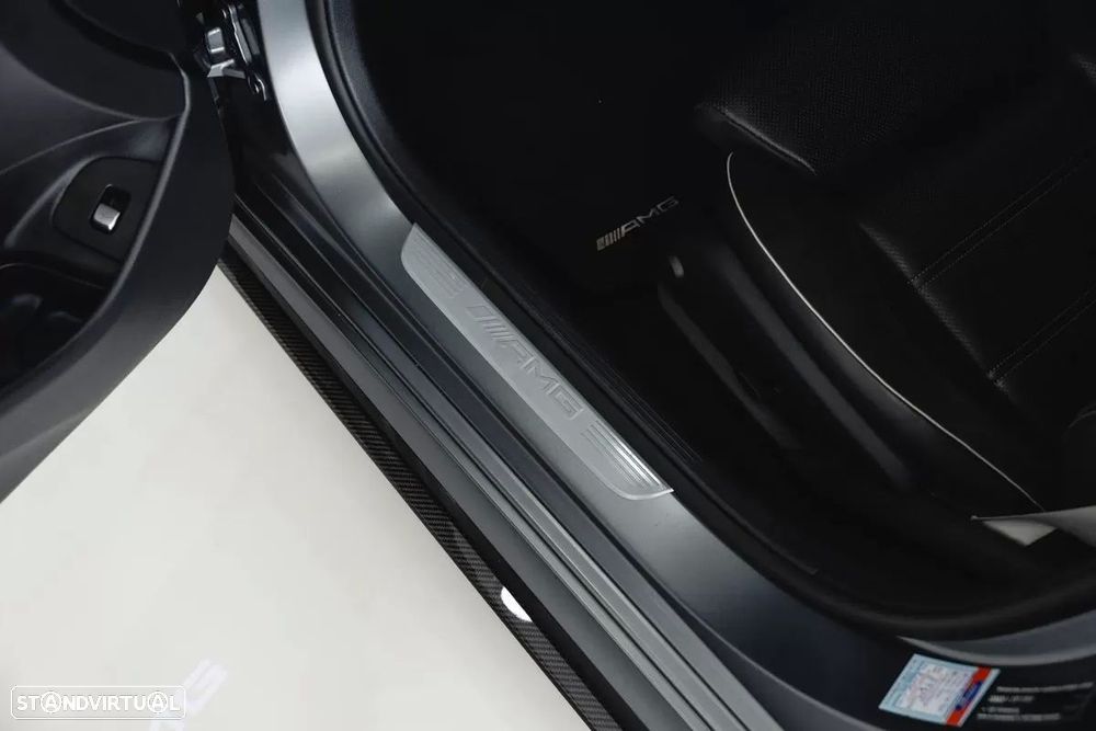 Mercedes-Benz E 63 AMG S 4-Matic+ - 19