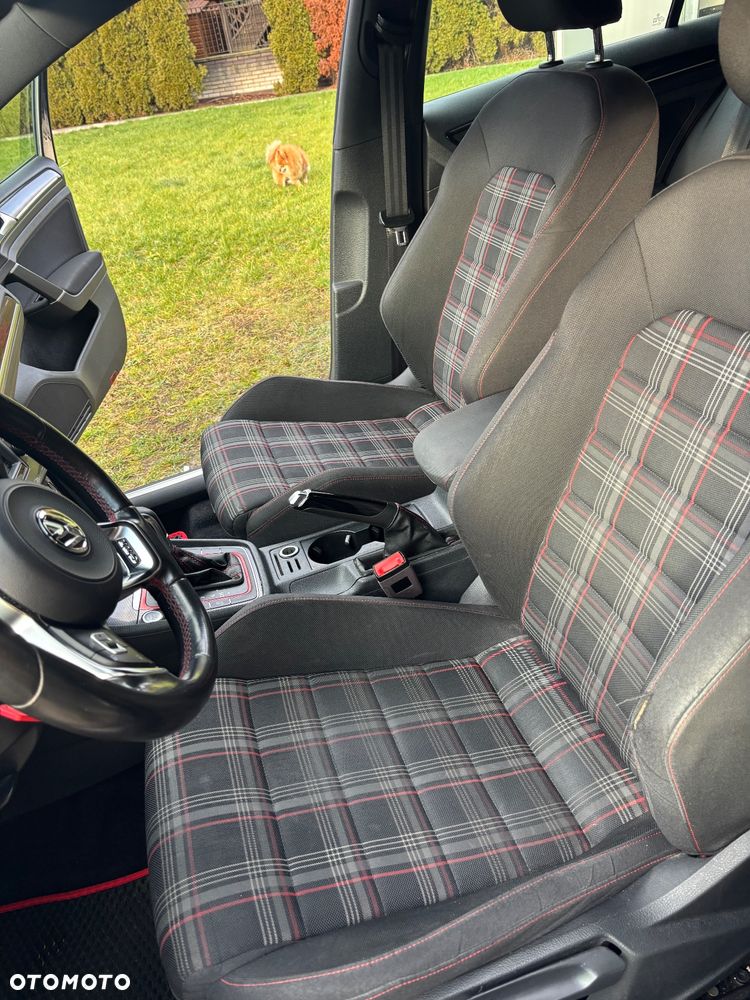 Volkswagen Golf GTI BlueMotion Technology DSG - 12
