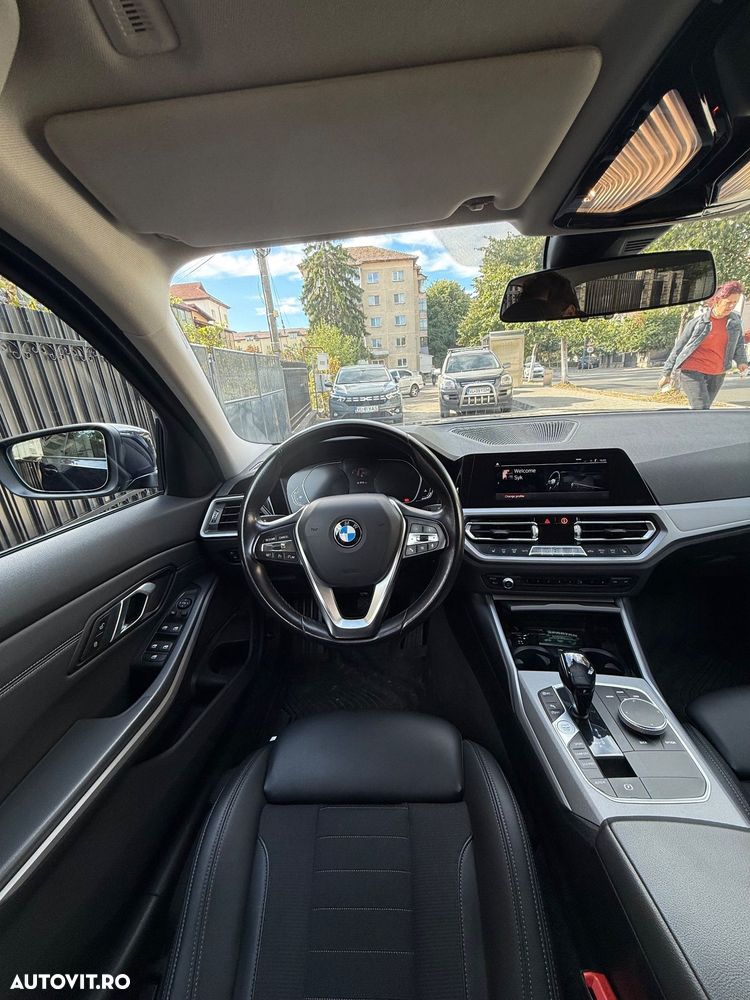 BMW Seria 3 330i xDrive AT - 5