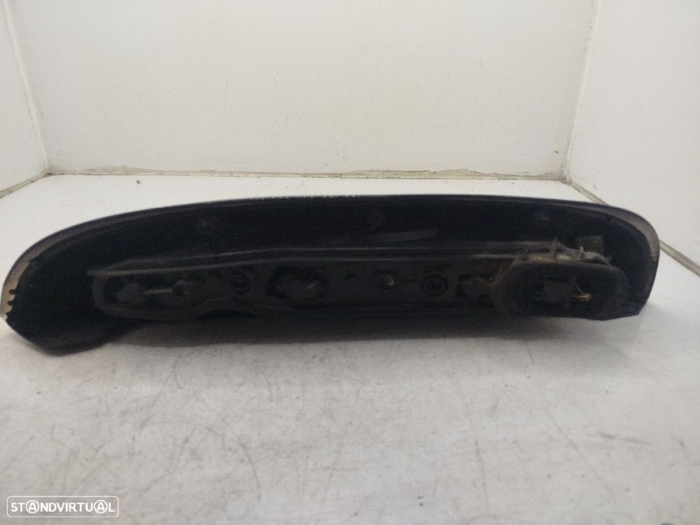 Farolim Stop Esq Opel Corsa C - 3