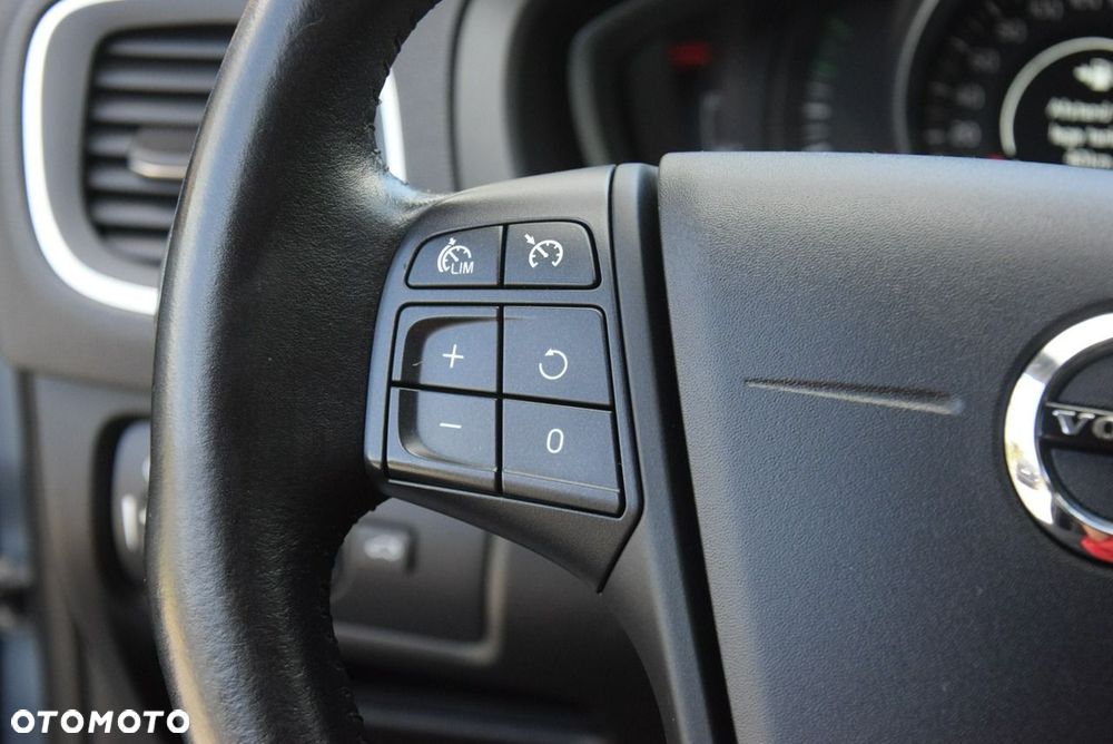 Volvo V40 D2 Drive-E Kinetic - 19