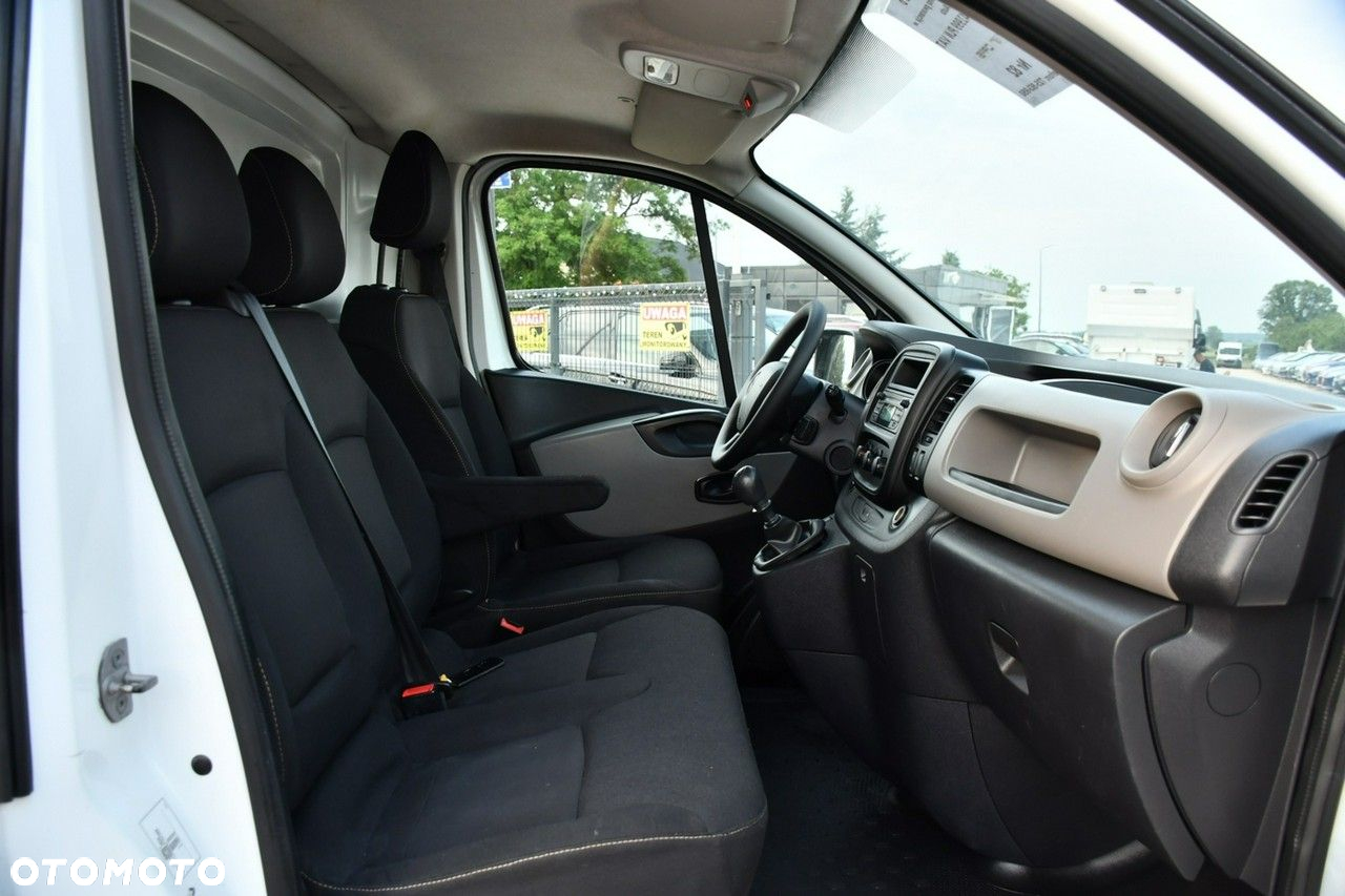 Renault Trafic - 32