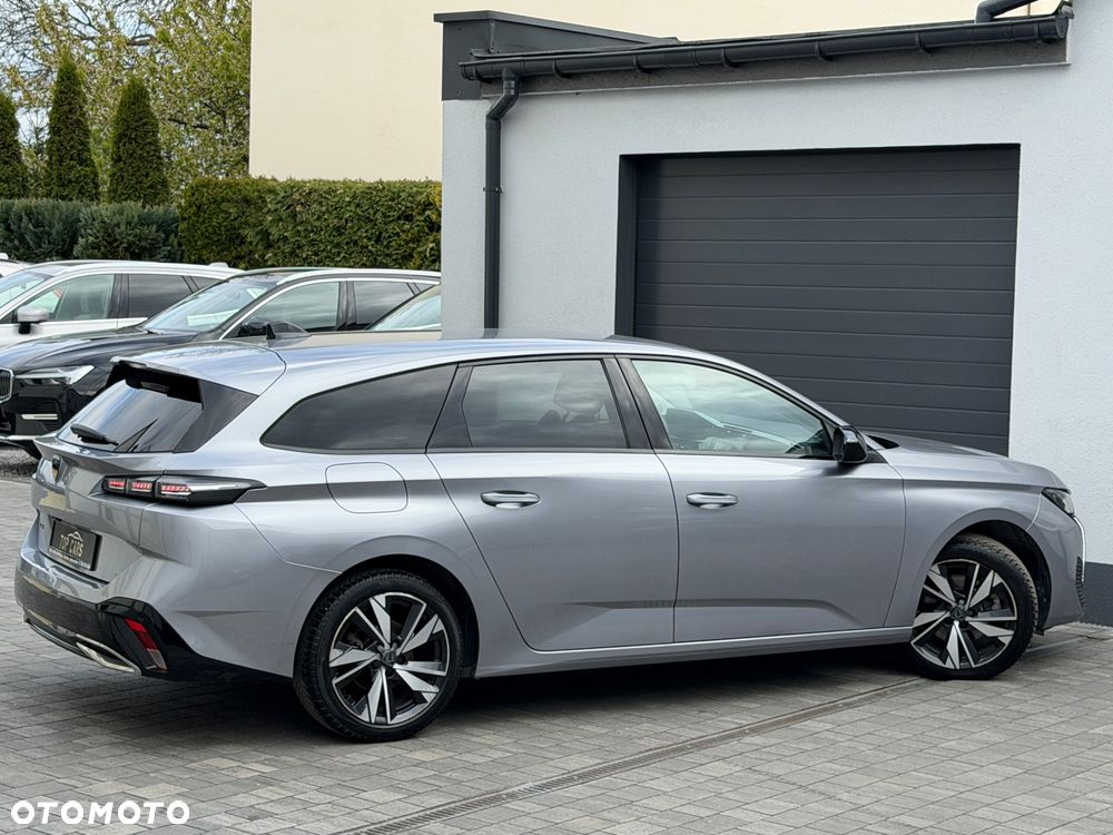 Peugeot 308 BlueHDi 130 EAT8 Allure - 23