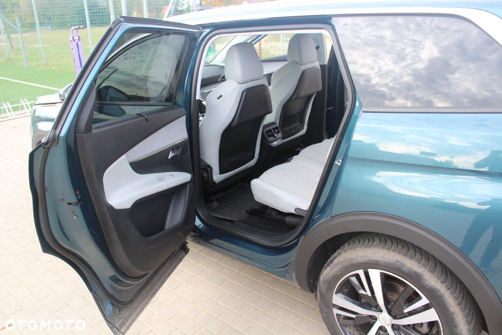Peugeot 5008 - 10