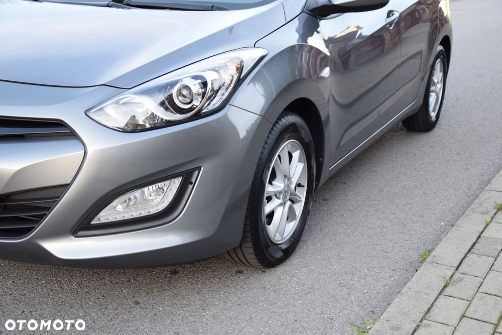 Hyundai i30 i30cw 1.4 Trend - 9