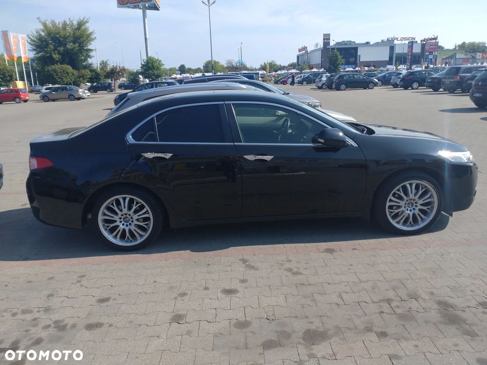 Honda Accord 2.0 Lifestyle - 23