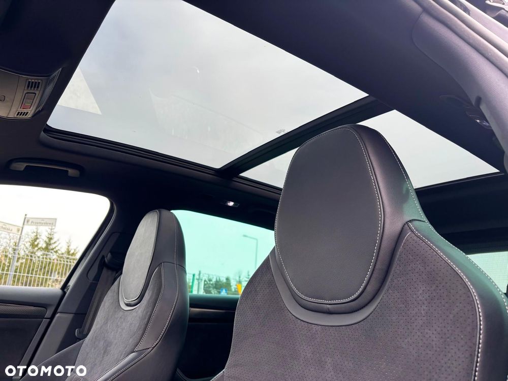 Skoda Superb 2.0 TDI SCR 4x4 Sportline DSG - 16