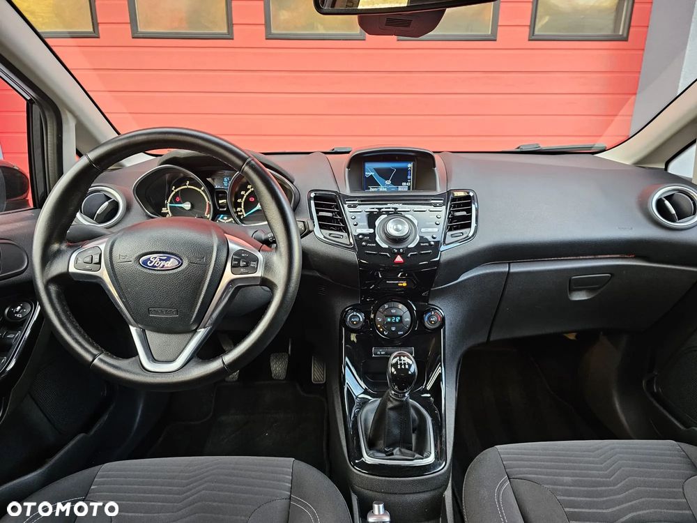 Ford Fiesta 1.6 TDCI Titanium - 19