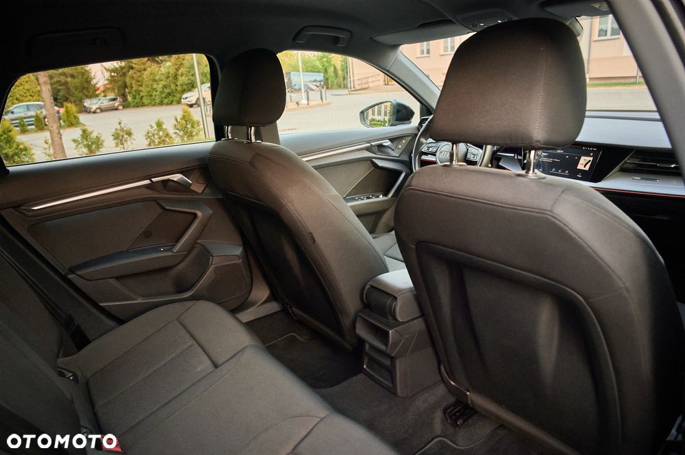 Audi A3 Sportback 35 TDI S tronic - 31